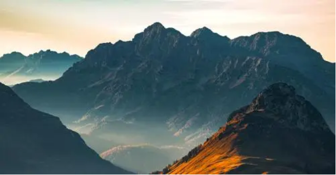 Thoughtful-Insights-Thoughtful-Advisors-11-21-2025_09_25_PM