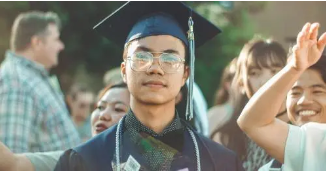 Thoughtful-Insights-Thoughtful-Advisors-12-03-2025_09_53_PM