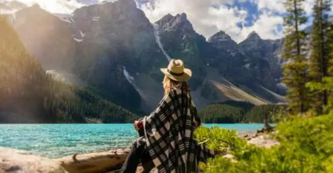 Thoughtful-Insights-Thoughtful-Advisors-12-04-2025_07_49_PM